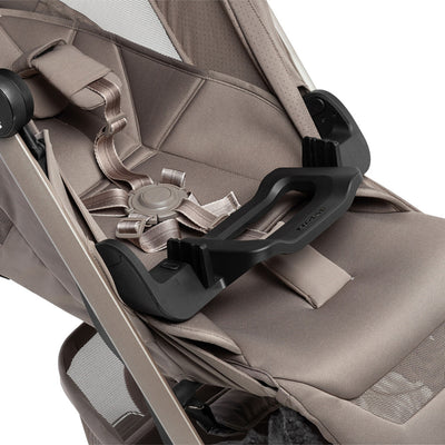 Adaptador Maxi-Cosi Fame Cabin Para Bebê Conforto Coral Slide Pro Black - Mais Conforto Para o Bebê